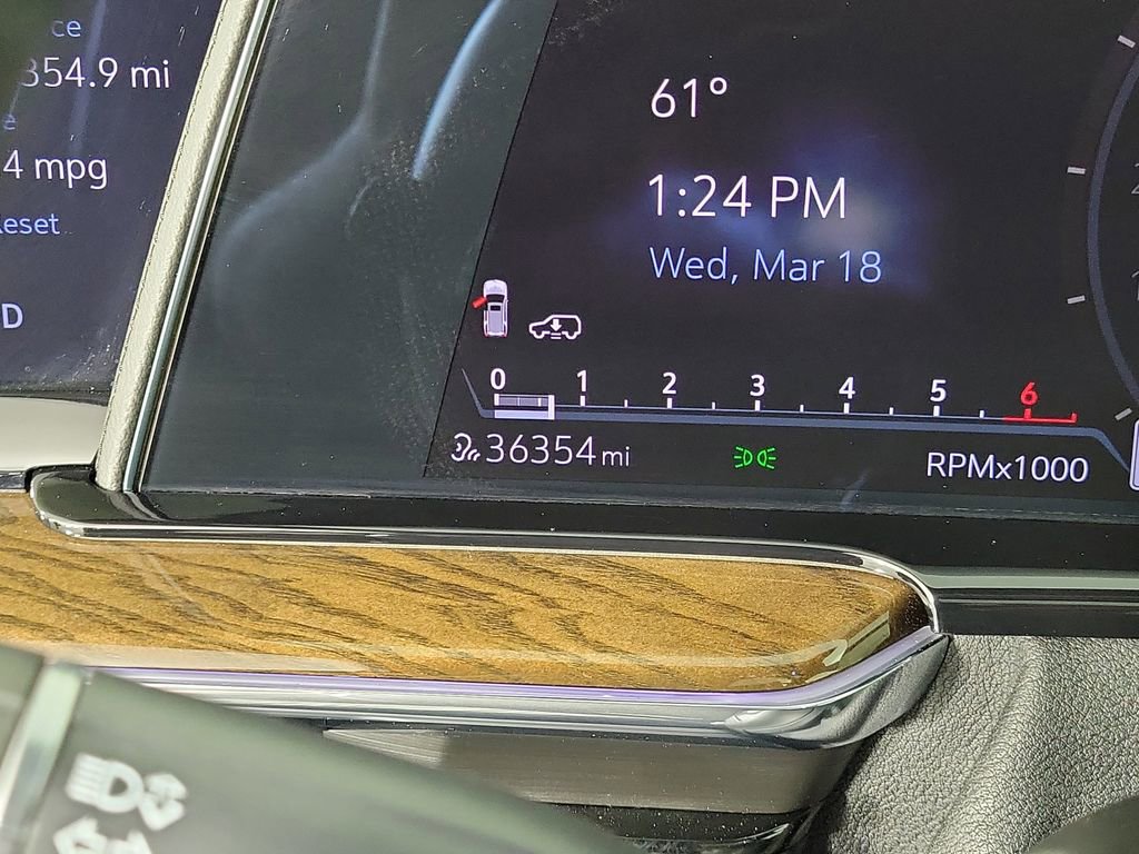 Certified 2023 Cadillac Escalade ESV Premium Luxury Platinum image 26
