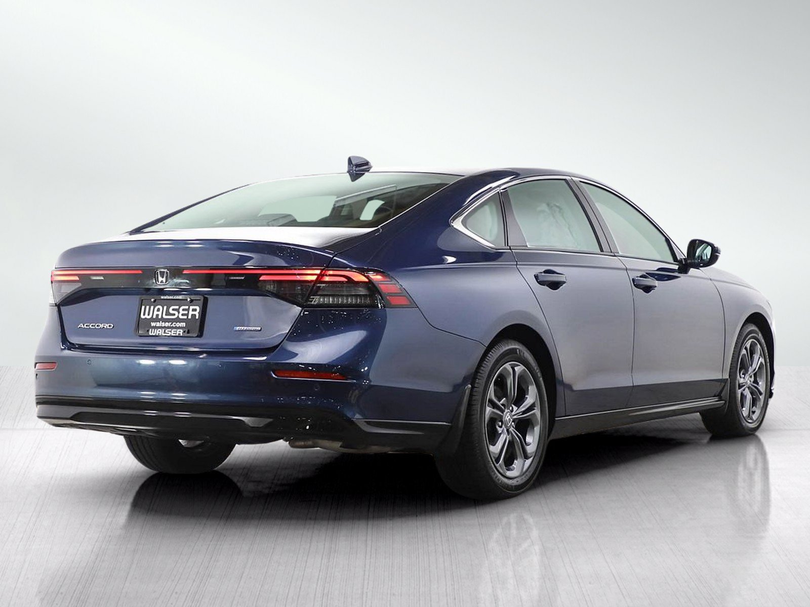 Used 2024 Honda Accord EX-L image 5
