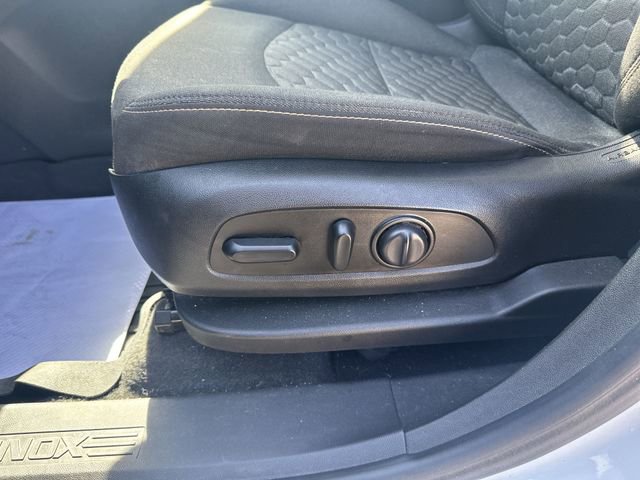 Used 2019 Chevrolet Equinox LT w/ Sun & Navigation Package FWD image 38