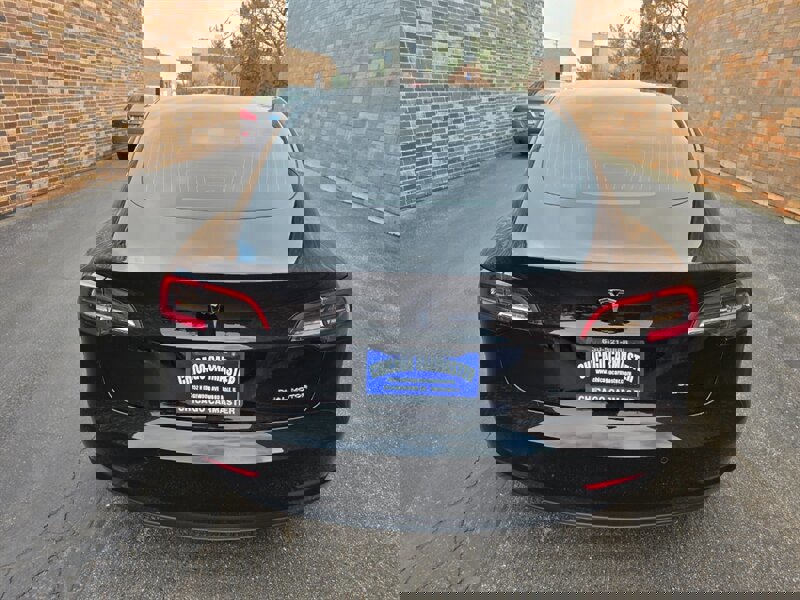 Used 2018 Tesla Model 3 Long Range image 8