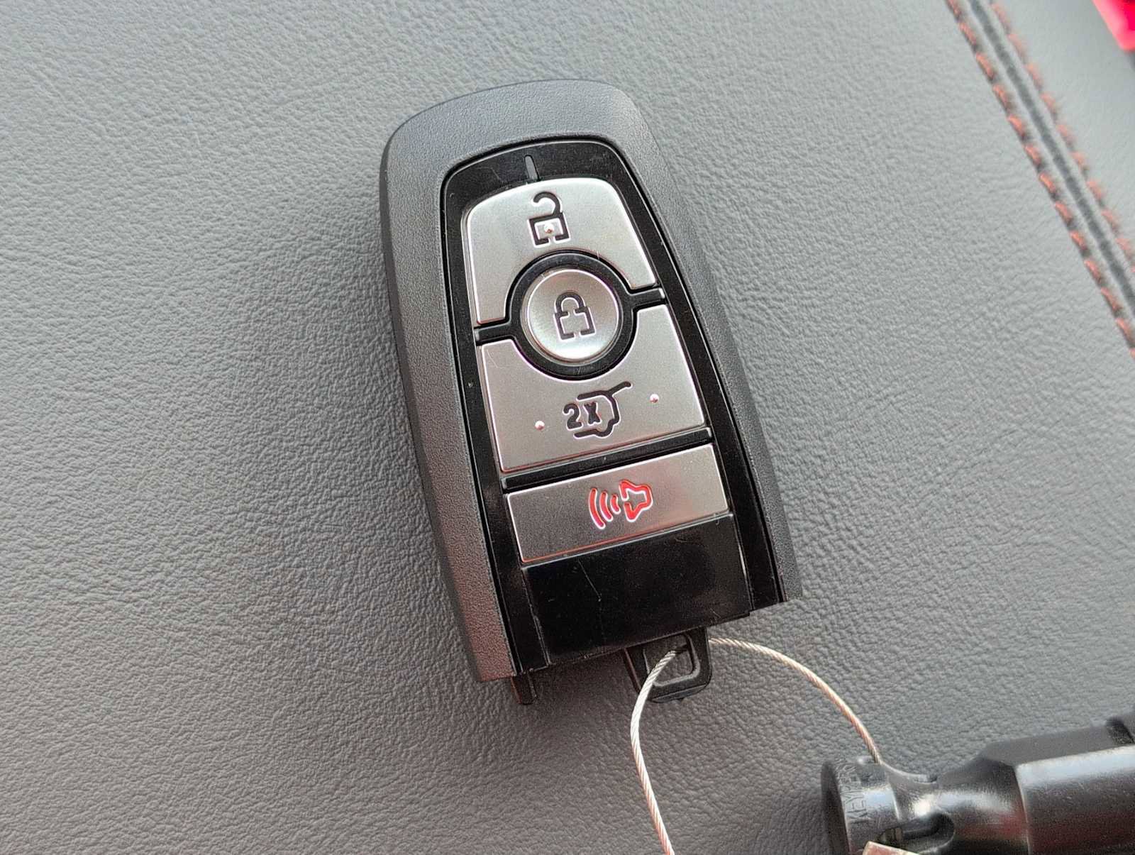 New 2025 Ford Explorer Active image 26