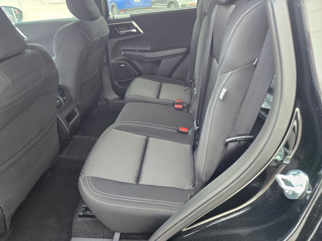 New 2026 Mitsubishi Outlander ES AWD/4WD image 12