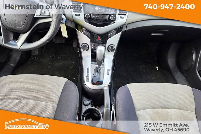 Used 2013 Chevrolet Cruze LS image 14