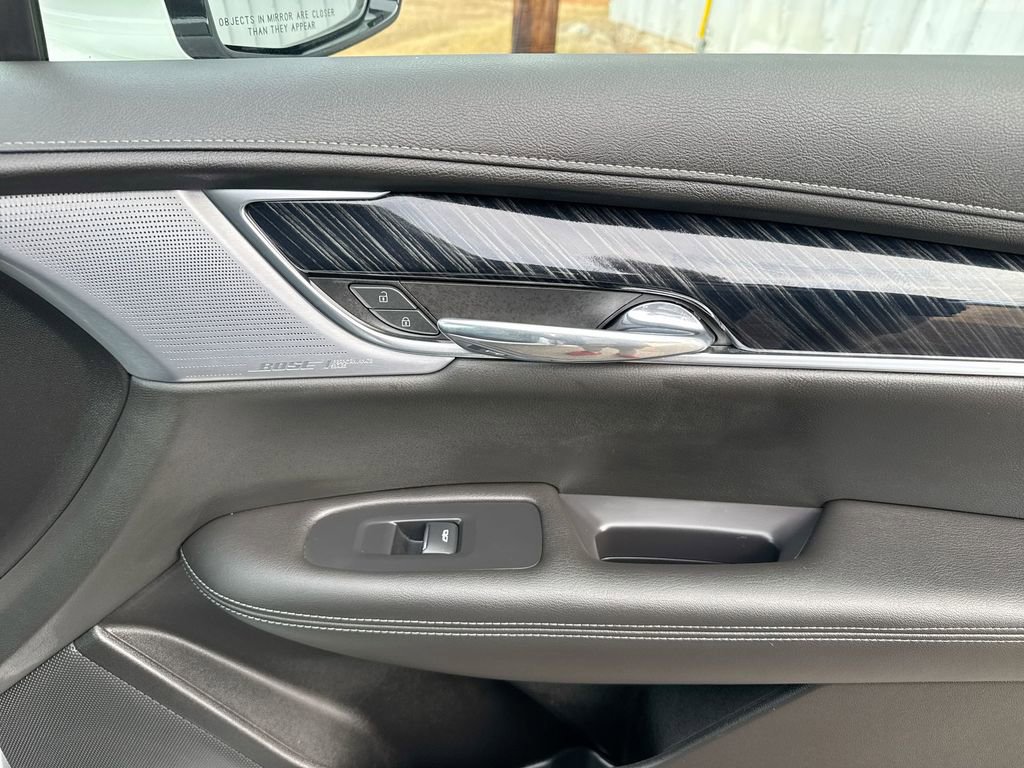 Used 2024 Cadillac XT6 Premium Luxury image 33