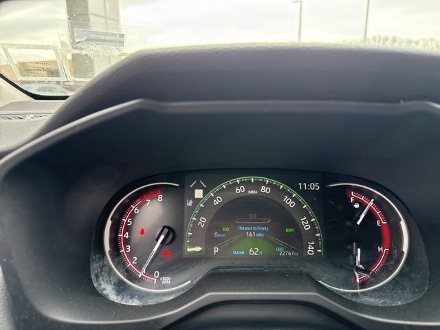 Used 2025 Toyota RAV4 XLE AWD/4WD image 13