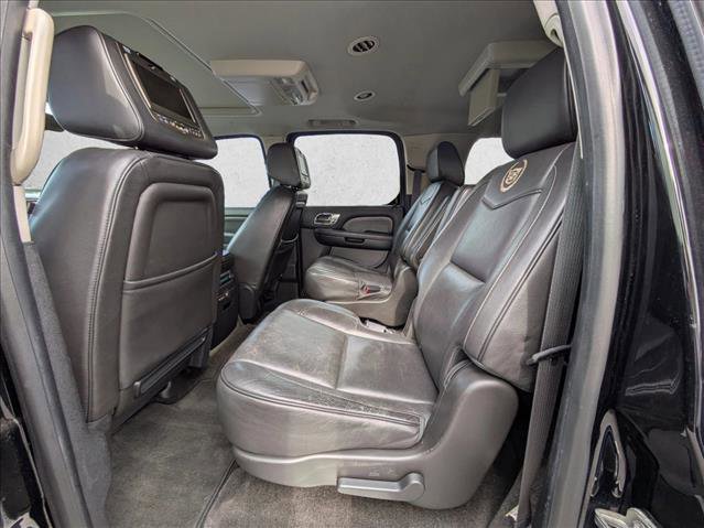 Used 2014 Cadillac Escalade ESV Platinum image 18