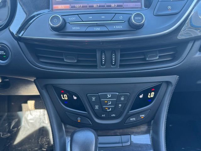 Used 2019 Buick Envision Essence FWD image 10