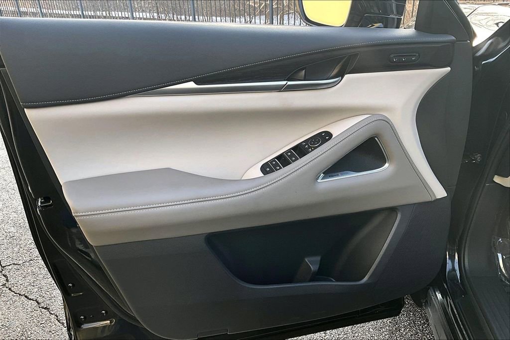 Certified 2026 INFINITI QX60 Autograph w/ Dark Cargo Package image 14