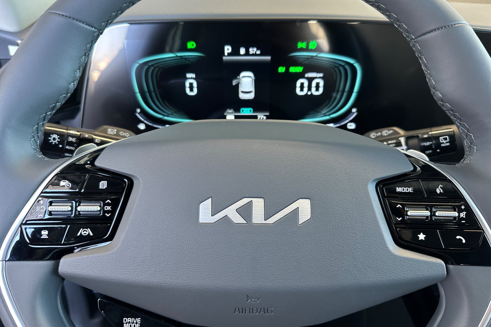 New 2026 Kia Niro FWD image 23