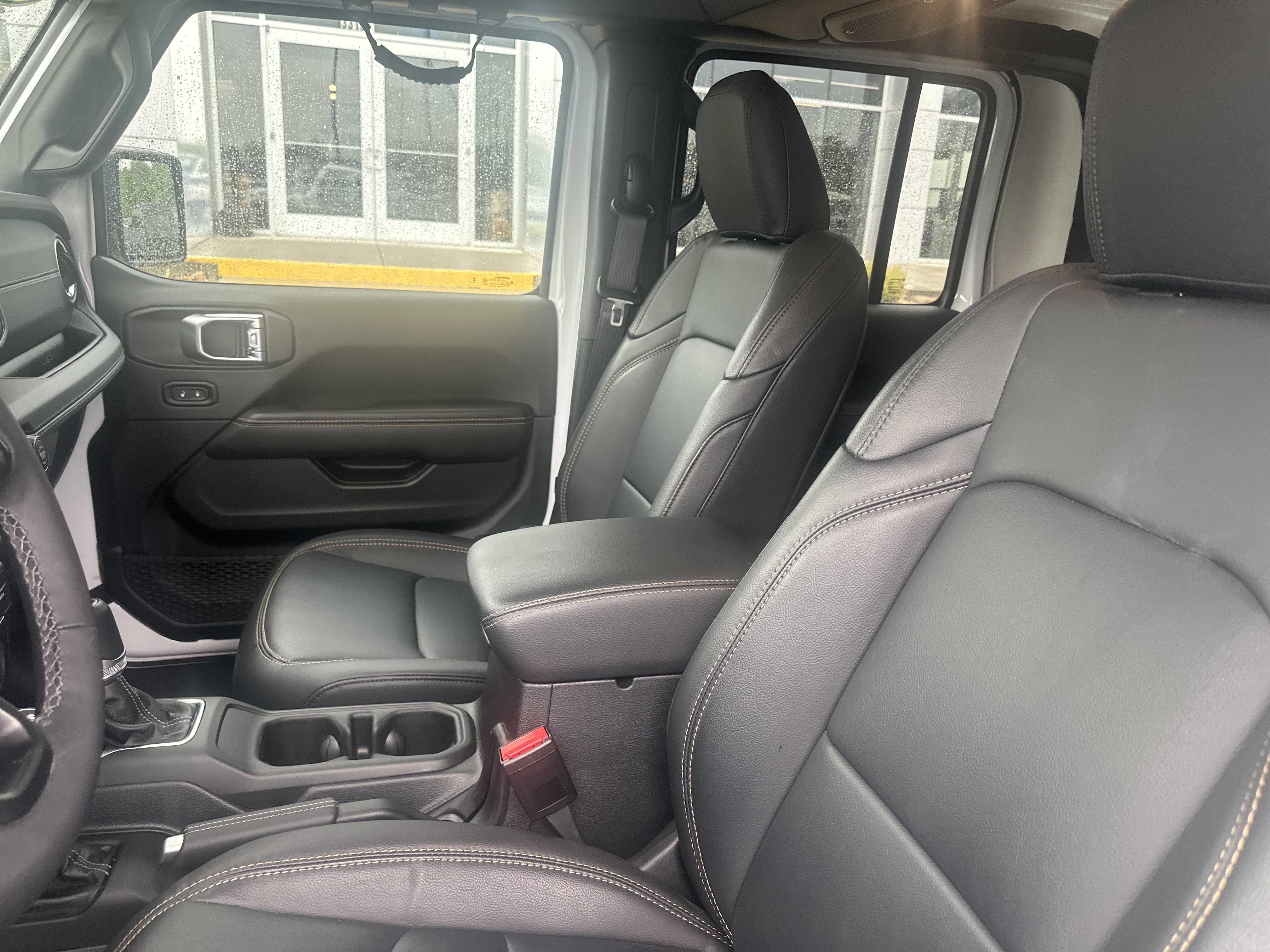 Used 2025 Jeep Gladiator Sport AWD/4WD image 19