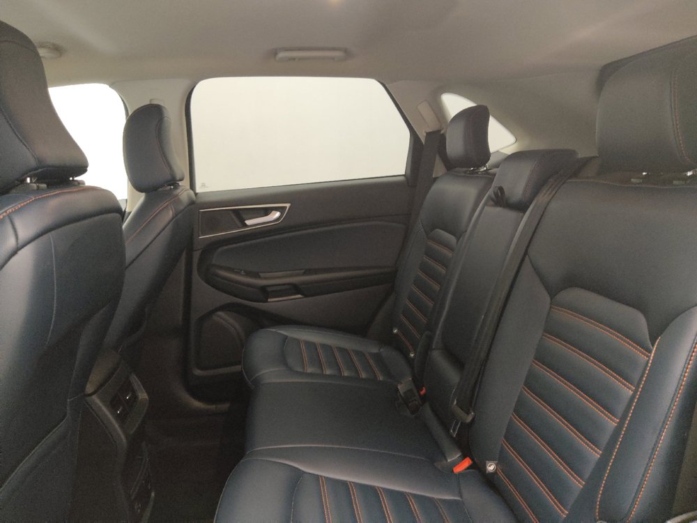 Used 2022 Ford Edge SEL w/ Sport Appearance Package AWD/4WD image 18