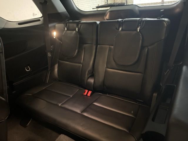 Used 2023 Ford Explorer XLT w/ Equipment Group 202A image 13