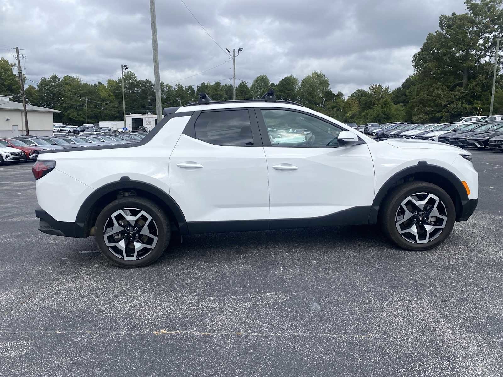 Certified 2024 Hyundai Santa Cruz Limited image 3