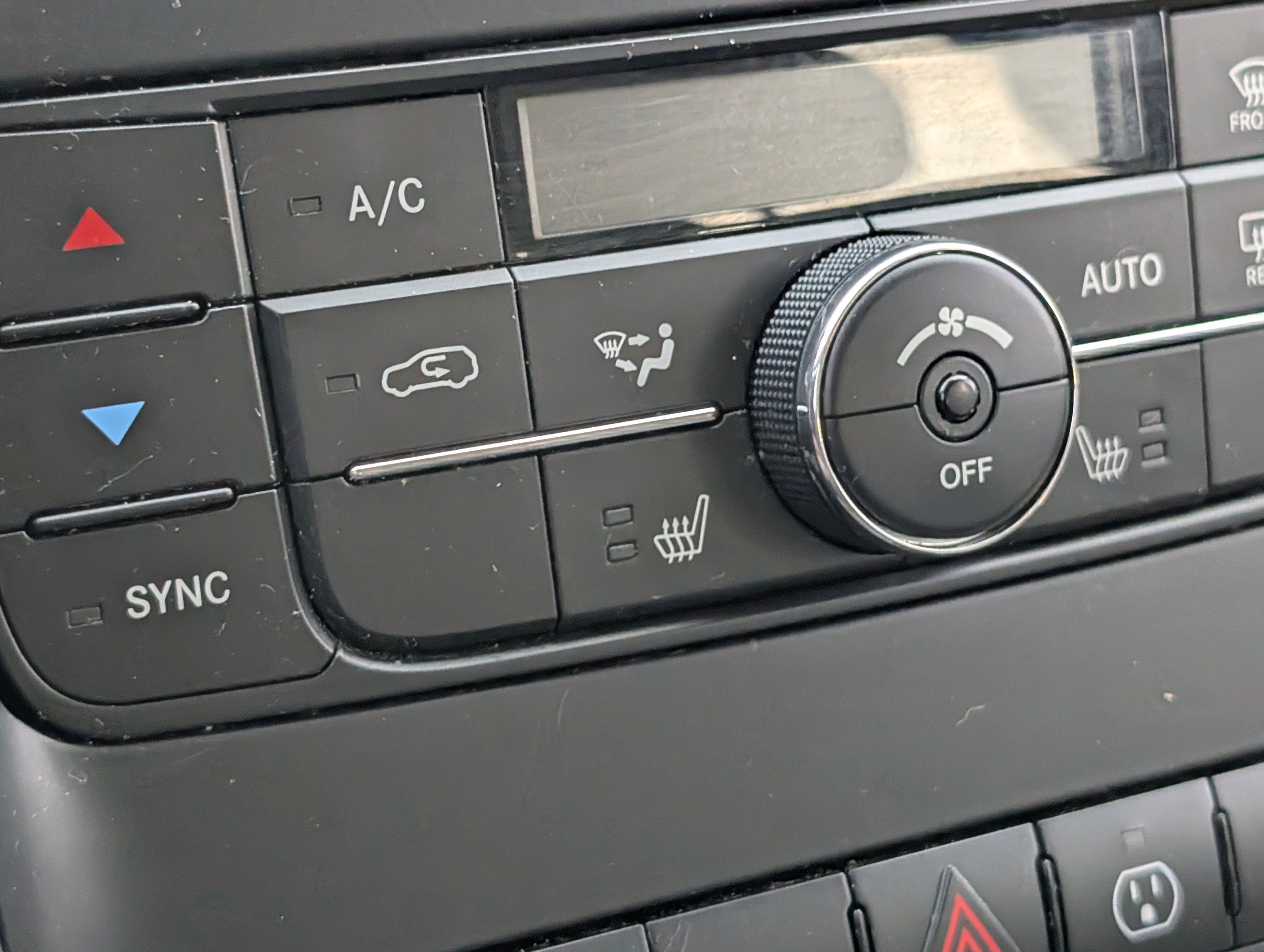 Used 2013 Jeep Grand Cherokee Laredo AWD/4WD image 18