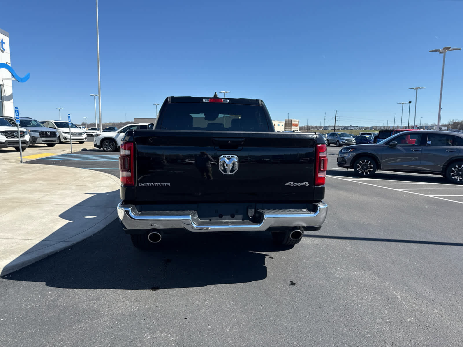 Used 2024 RAM 1500 Laramie image 9