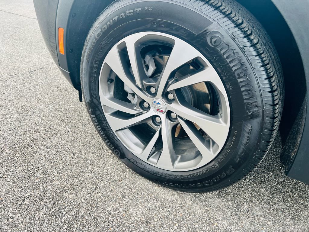 Used 2023 Buick Envision Essence image 14