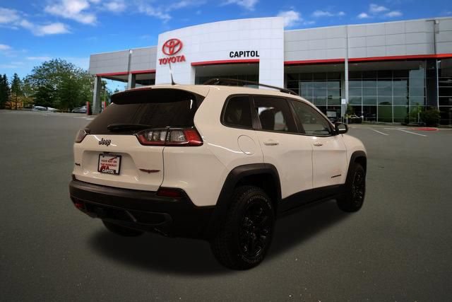 Used 2022 Jeep Cherokee Trailhawk w/ Comfort/Convenience Group AWD/4WD image 3