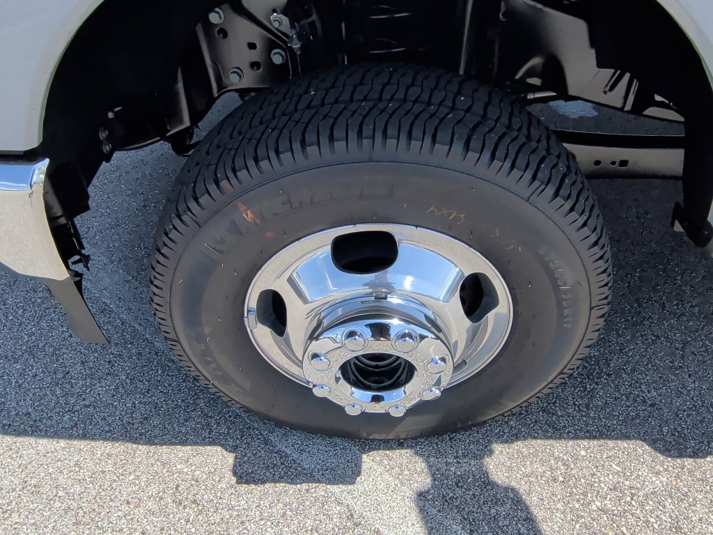 New 2026 Ford F350 XLT AWD/4WD image 43