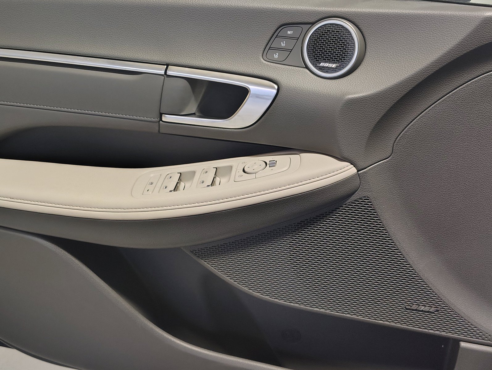 Certified 2023 Hyundai Sonata Limited FWD image 9