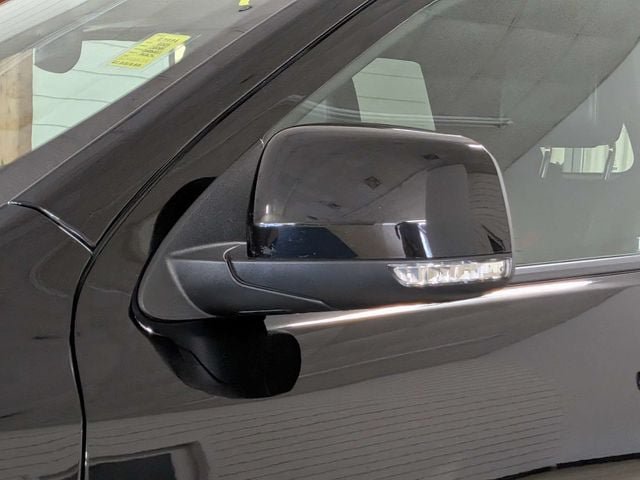 Used 2025 Dodge Durango R/T AWD/4WD image 11