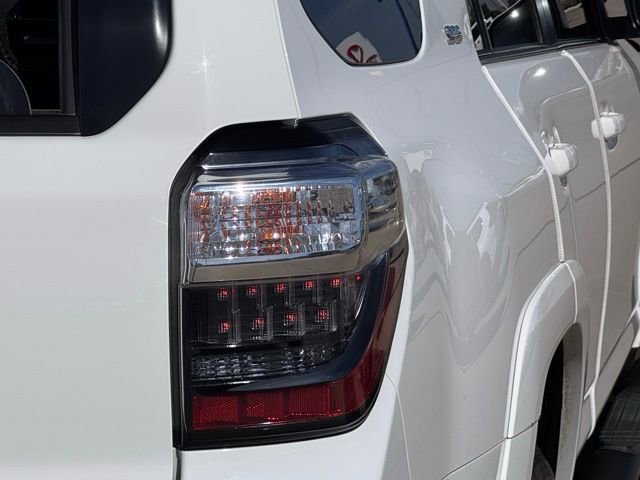 Used 2020 Toyota 4Runner SR5 image 21