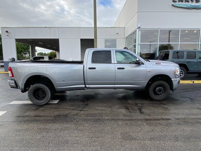 Used 2022 RAM 3500 Tradesman AWD/4WD image 11