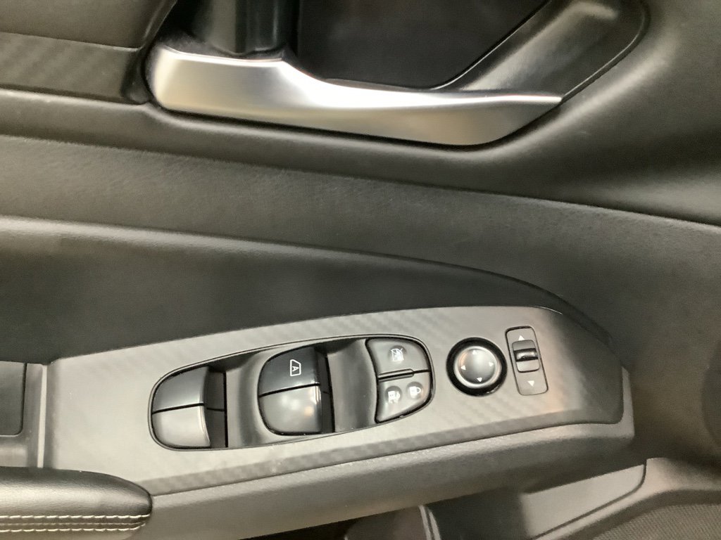 Used 2024 Nissan Altima 2.5 SV image 13