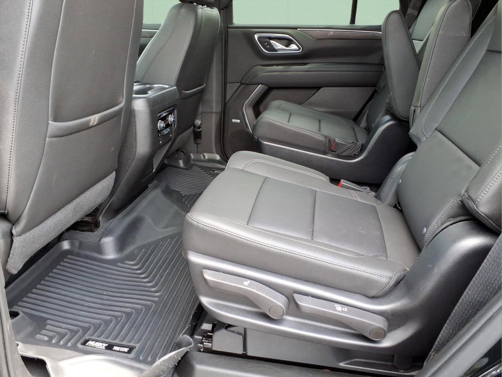 Used 2022 Chevrolet Tahoe Z71 w/ Luxury Package AWD/4WD image 17