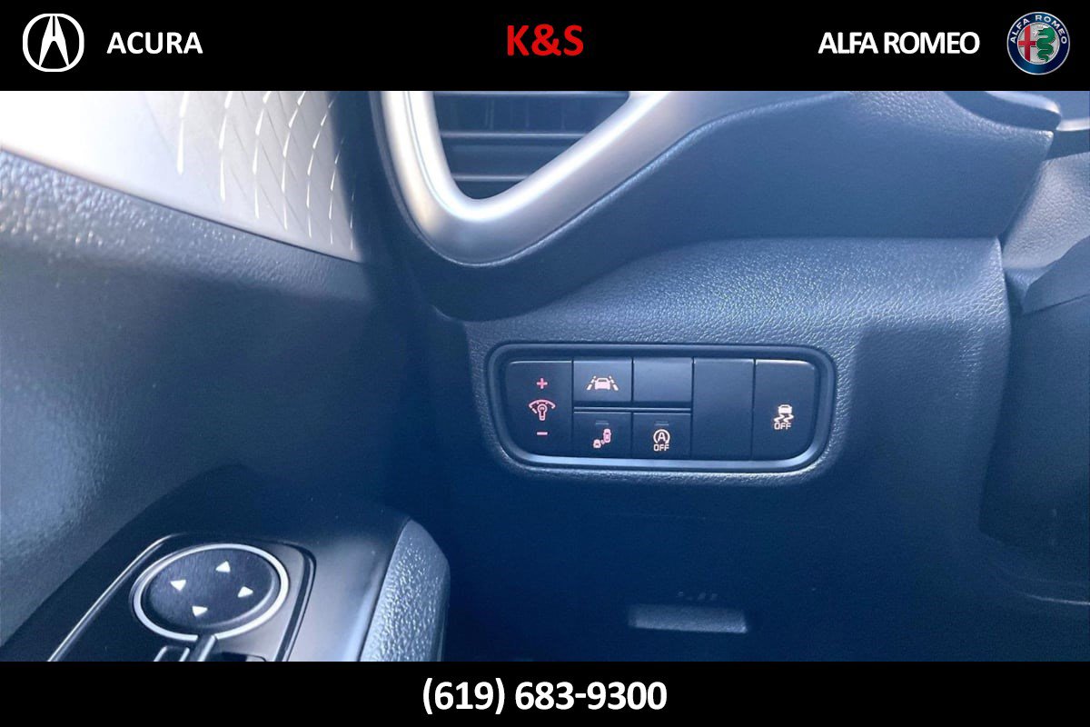 Used 2022 Kia Soul LX w/ Technology Package FWD image 29