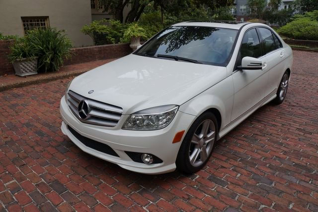 Used 2010 Mercedes-Benz C 300 Sedan image 32