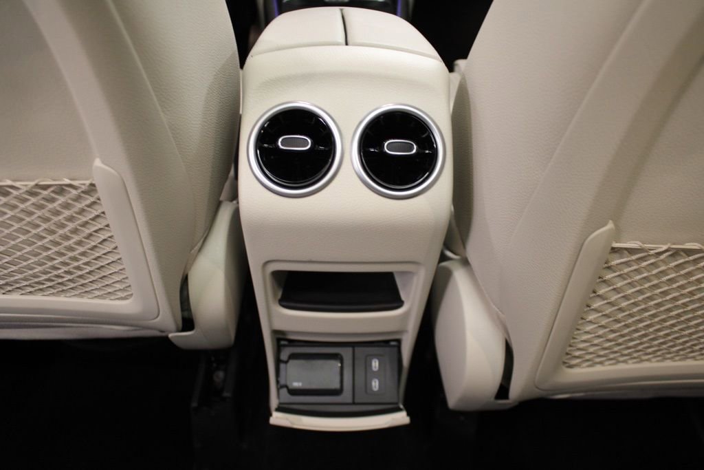 Certified 2026 Mercedes-Benz GLA 250 4MATIC image 33