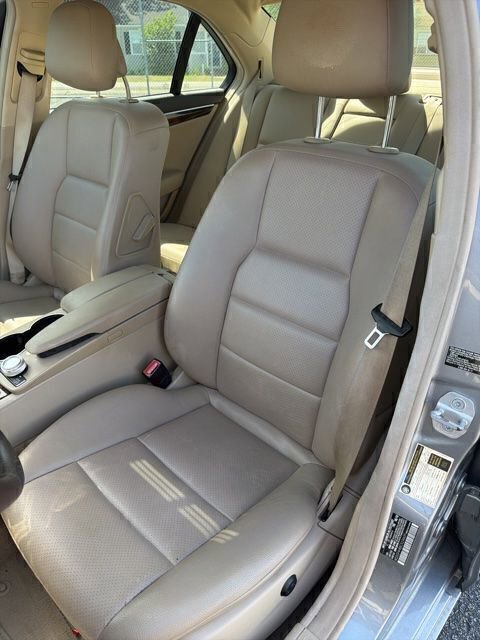 Used 2012 Mercedes-Benz C 250 Sedan image 12