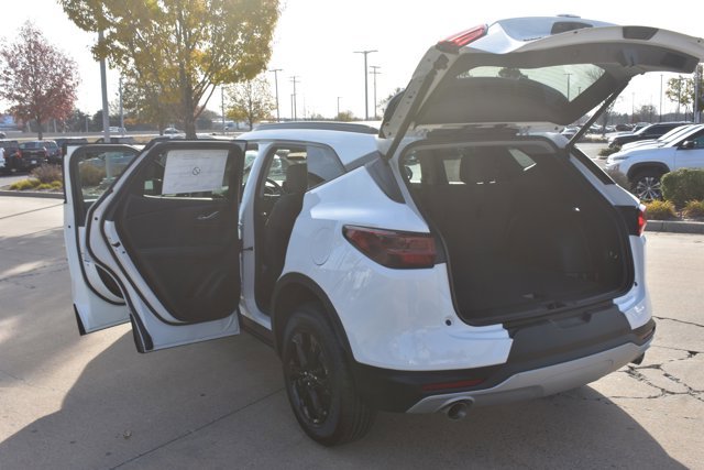 New 2026 Chevrolet Blazer LT w/ Midnight/Sport Edition image 16