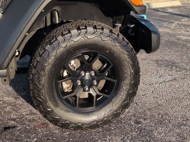 Used 2024 Jeep Wrangler Unlimited AWD/4WD image 10