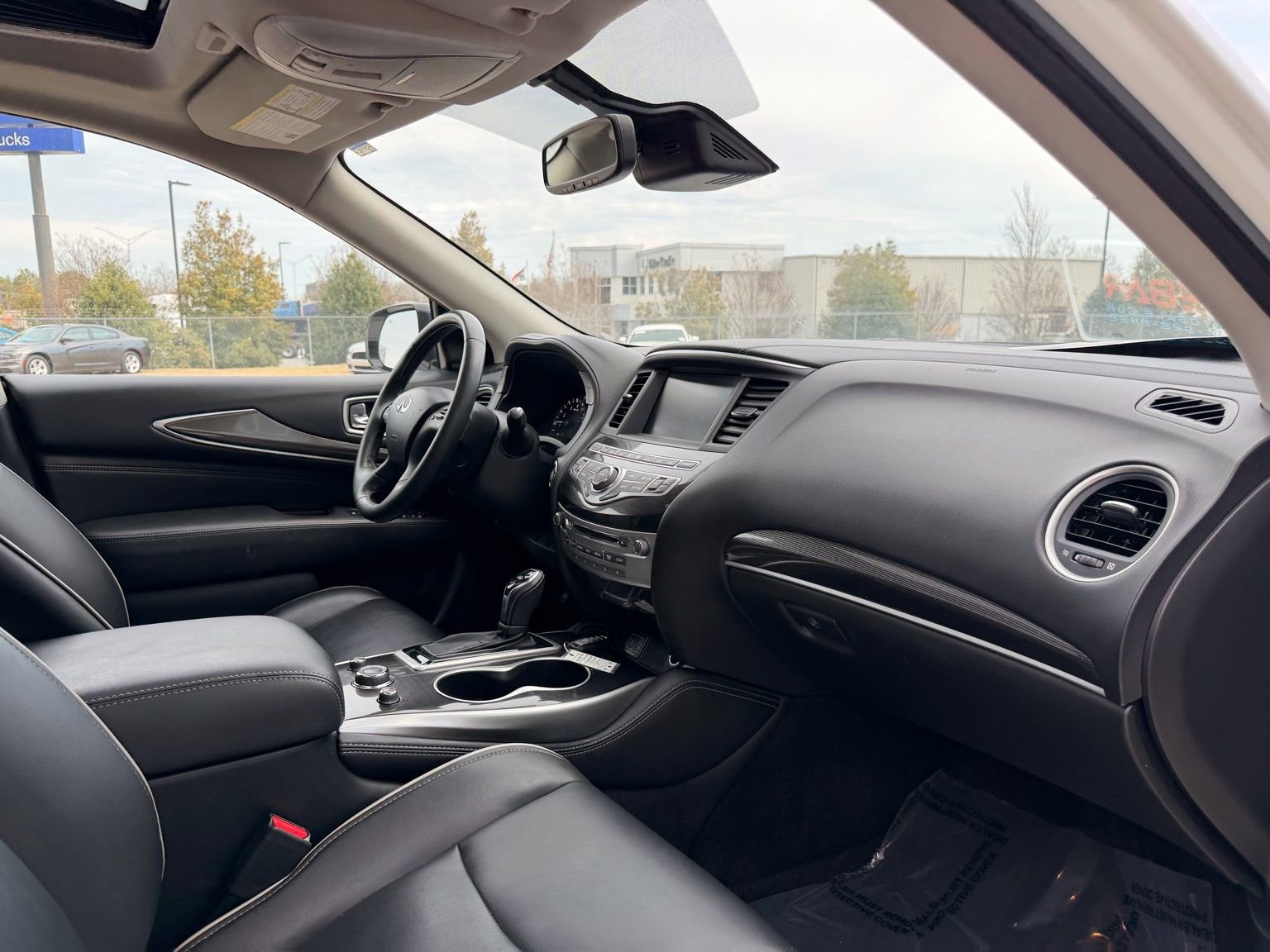 Used 2019 INFINITI QX60 Pure image 23