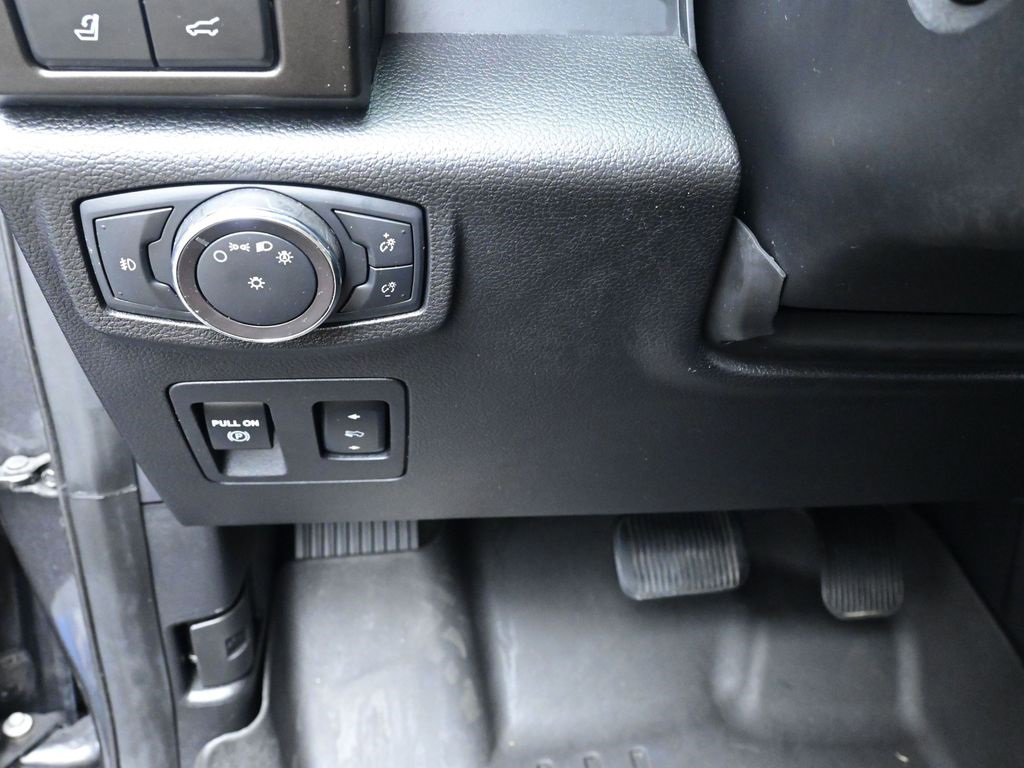 Used 2019 Ford Expedition Limited w/ Equipment Group 302A image 16