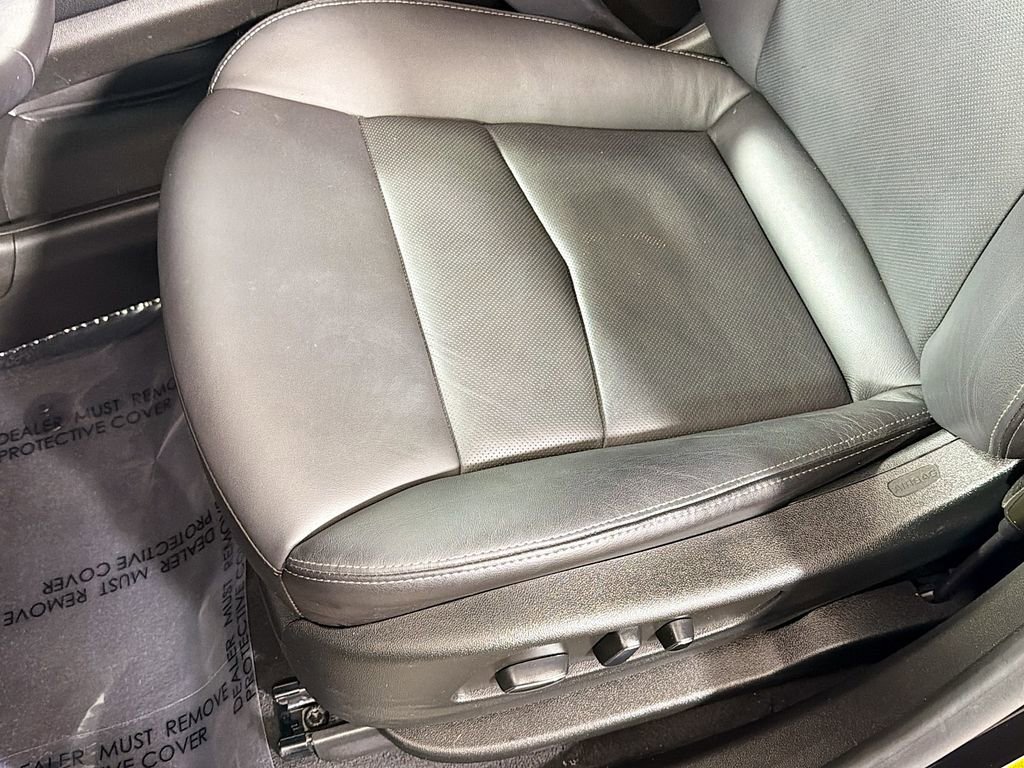 Used 2024 Cadillac XT5 Premium Luxury image 19