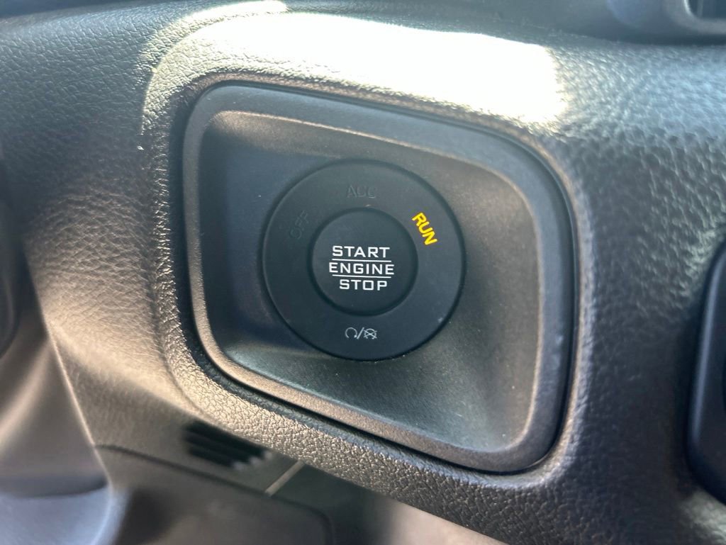 Used 2024 Jeep Wrangler Sport AWD/4WD image 38