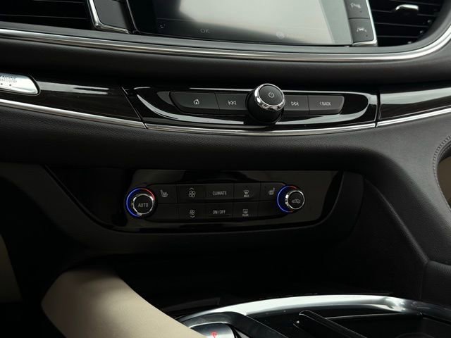 Used 2023 Buick Enclave Essence w/ Experience Buick Package image 28
