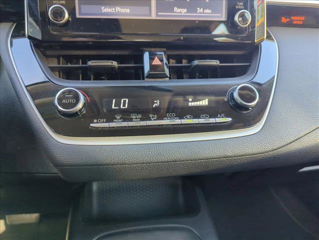 Used 2020 Toyota Corolla LE image 11