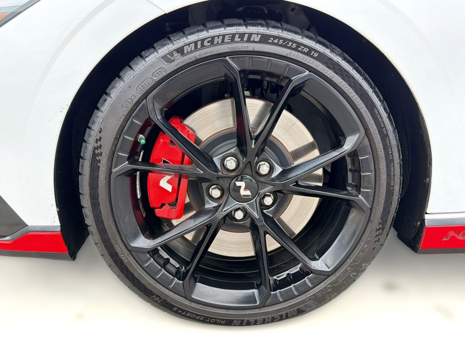 Used 2025 Hyundai Elantra N FWD image 11