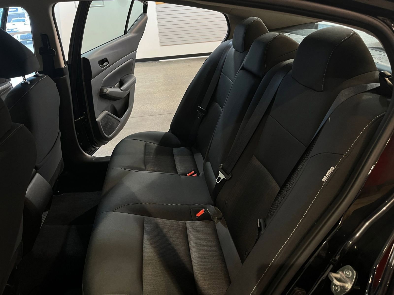 Used 2025 Nissan Altima 2.5 SV image 38