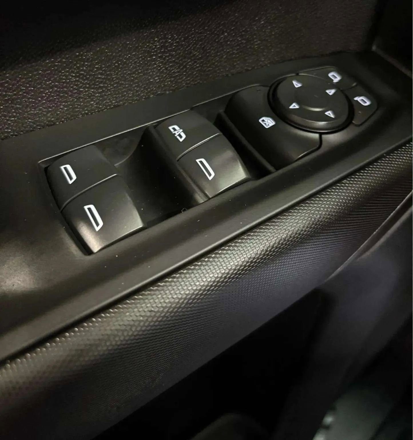 Used 2024 GMC Sierra 2500 Pro w/ Convenience Package image 26