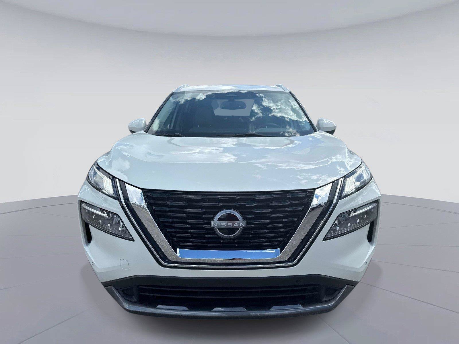Used 2023 Nissan Rogue SL w/ SL Premium Package FWD image 9