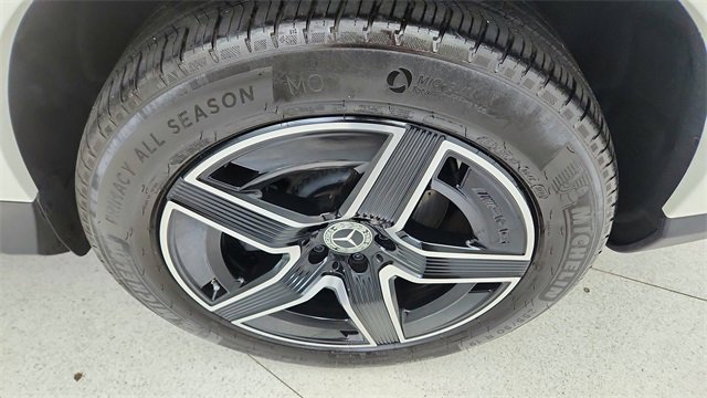 Used 2024 Mercedes-Benz GLC 300 4MATIC w/ AMG Line image 59