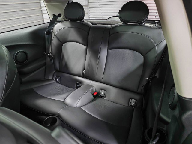 Used 2019 MINI Cooper S w/ Signature Upholstery Package FWD image 14