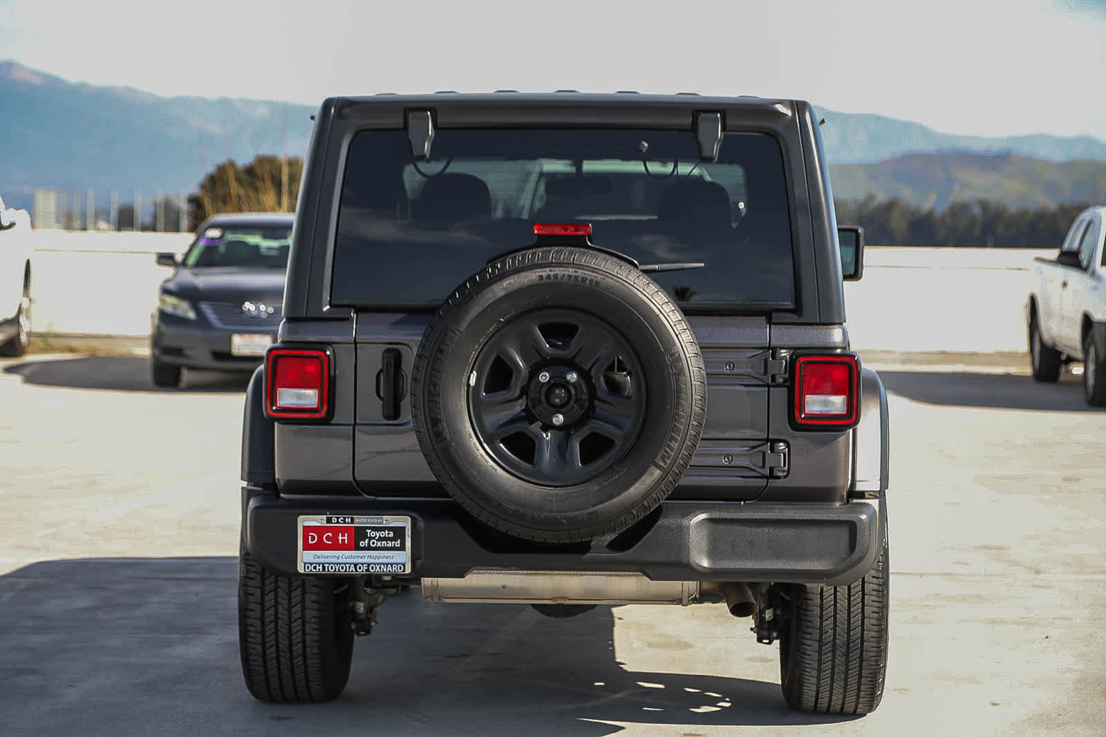 Used 2022 Jeep Wrangler Sport image 6
