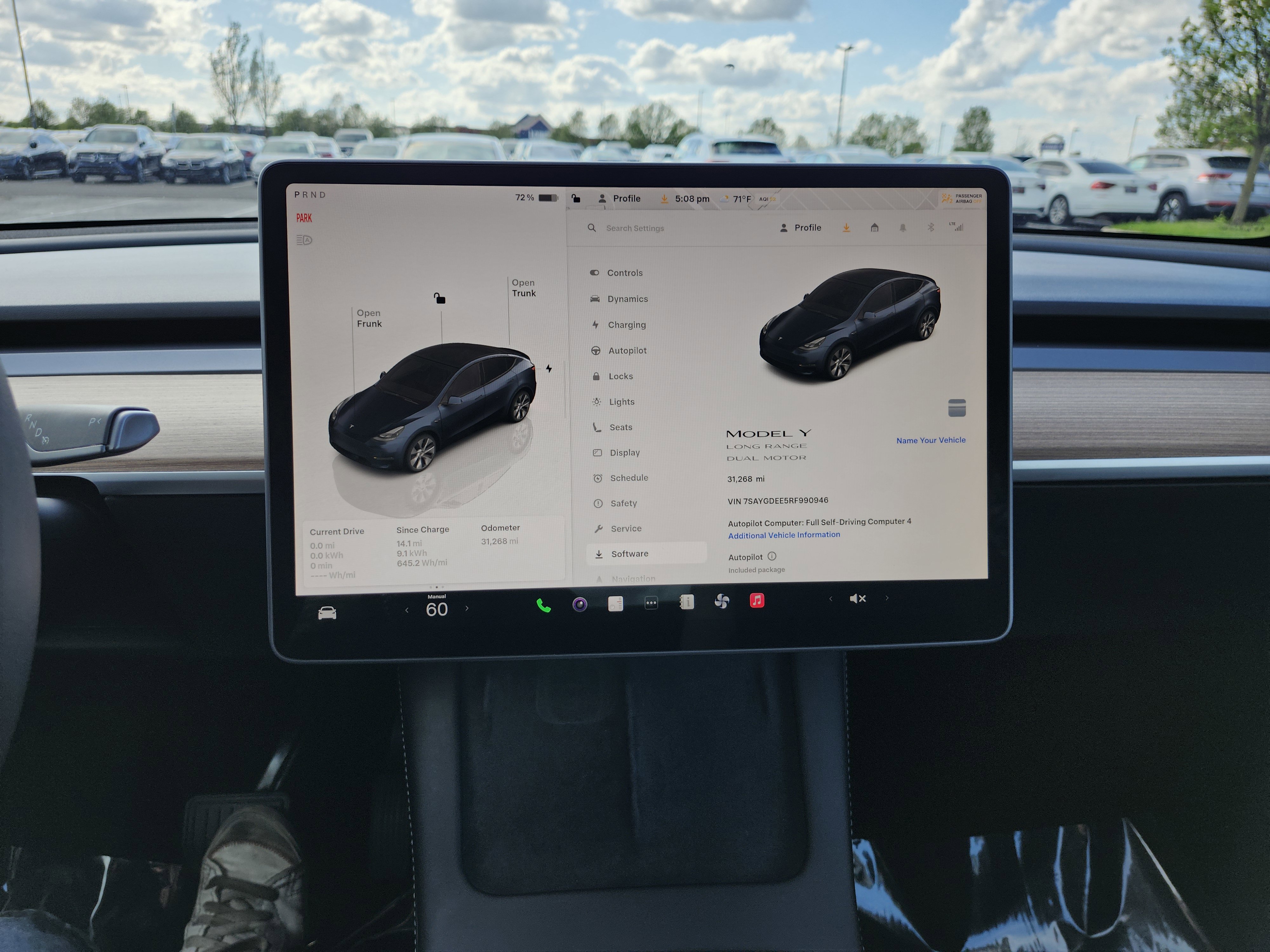 Used 2024 Tesla Model Y Long Range AWD/4WD image 29