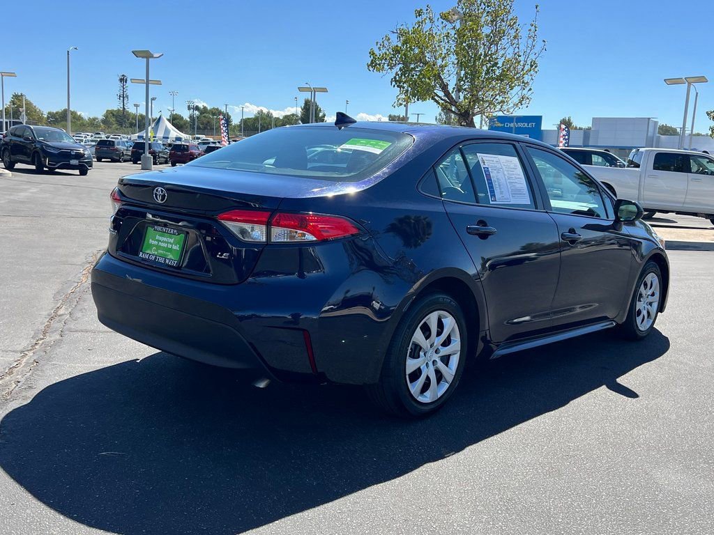 Used 2023 Toyota Corolla LE image 6