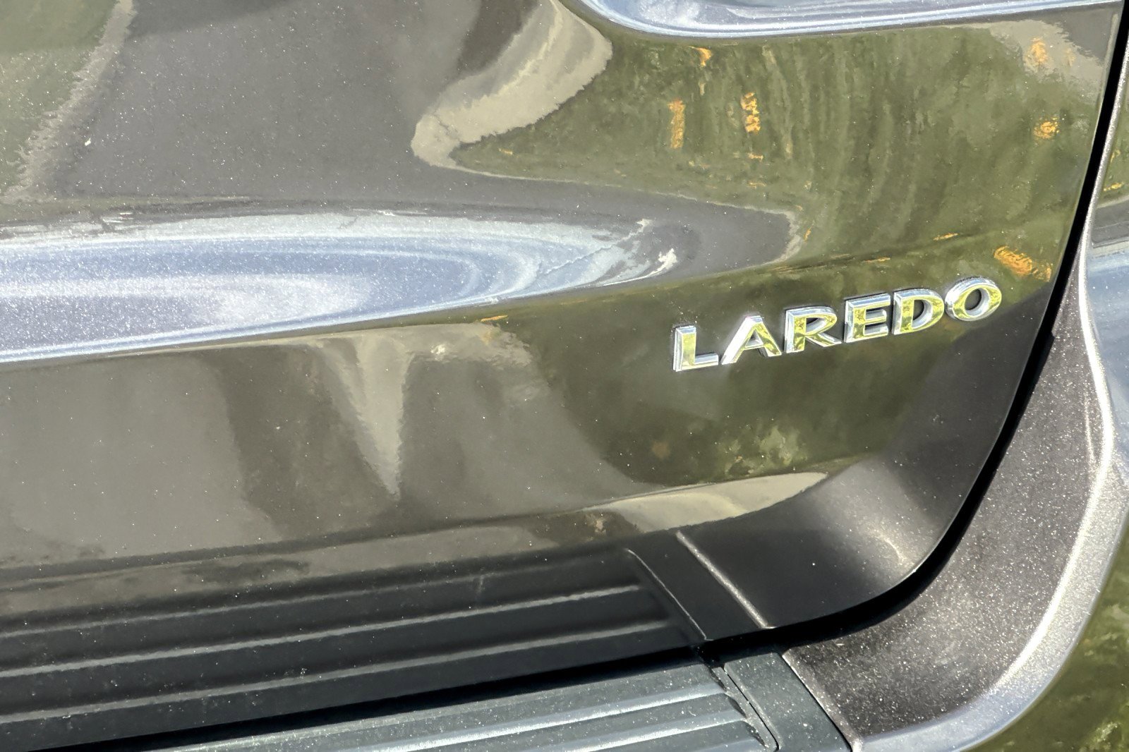 Used 2021 Jeep Grand Cherokee Laredo image 26